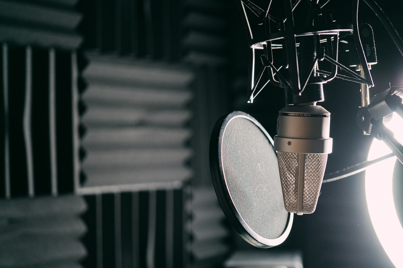 خدمات صوتية وانشاء اغاني دعائية | اوريجينالز تيم